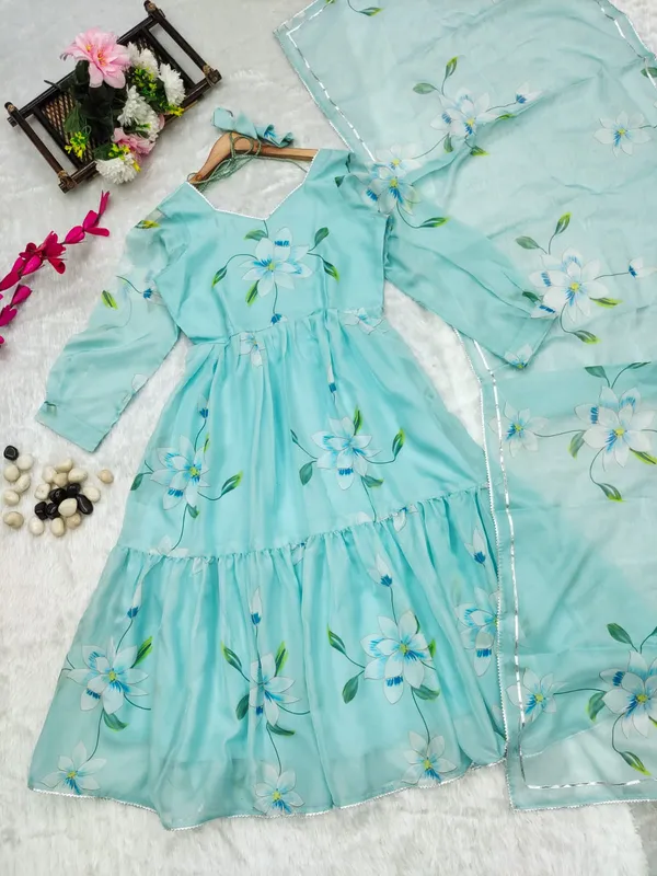 Hand-painted_flowers_Gown