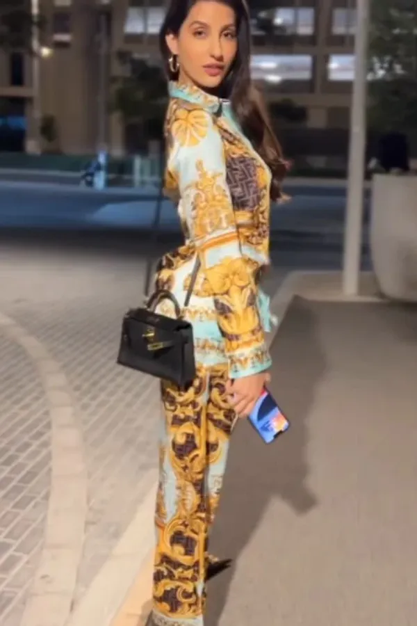 Celebrity_Look_Gold_Baroque_Printed_Co-ord_Set