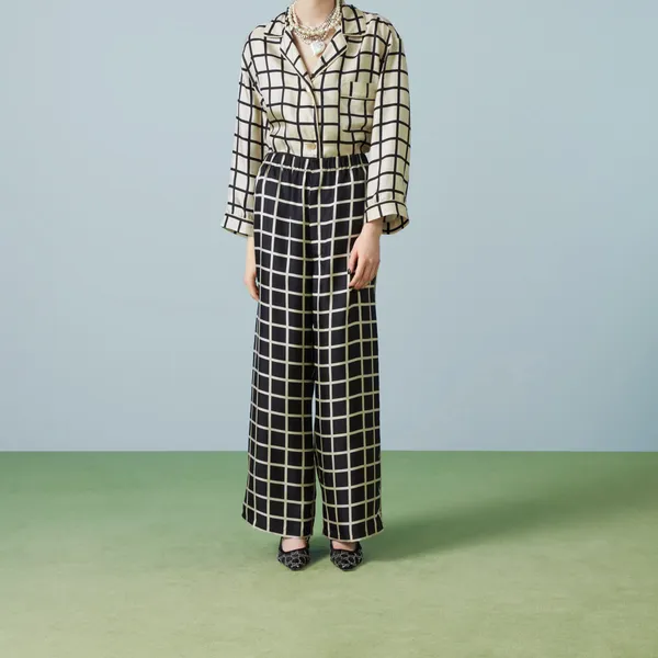 Designer_Readymade_Co-ord_Sets_3_Pockets_With_Lace_Finished_Borders_Pastel_Grey_Premium_Volvo_Silk_Pant_Suit