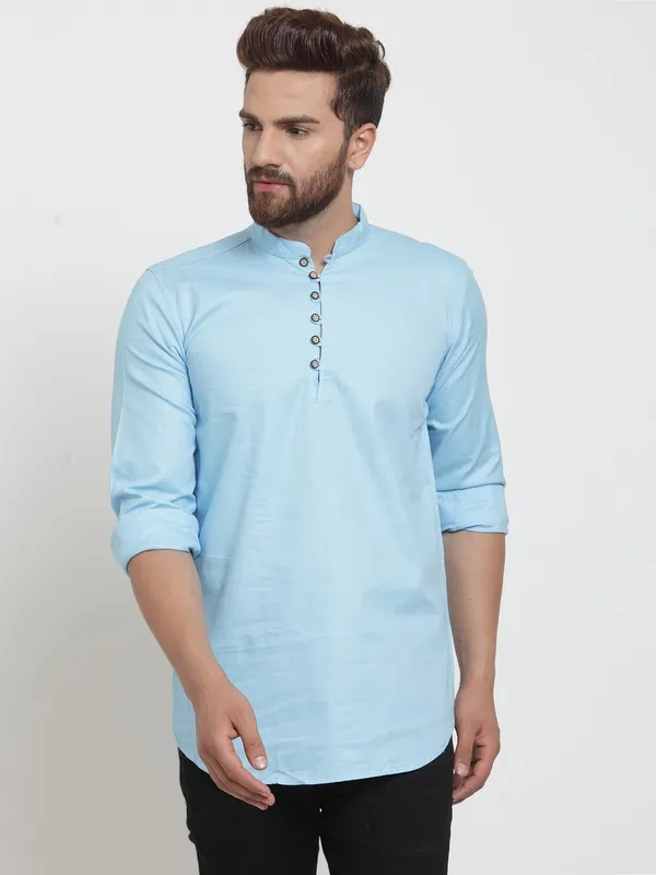Men_Solid_Straight_Kurta_(Light_Blue)