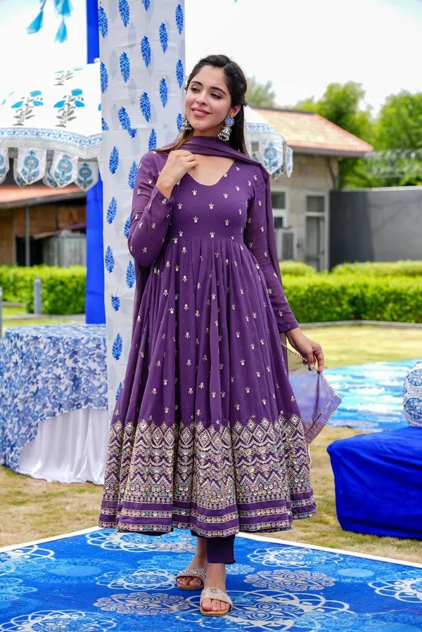 Lavender_Emb_Gown_With_Dupattas