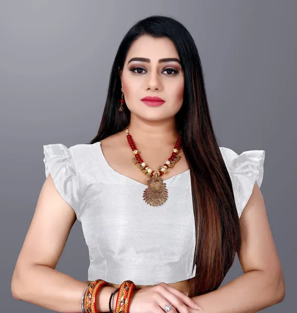 White_Georgette_Saree_Versatile_Elegance_for_Casual_and_Formal_Occasions