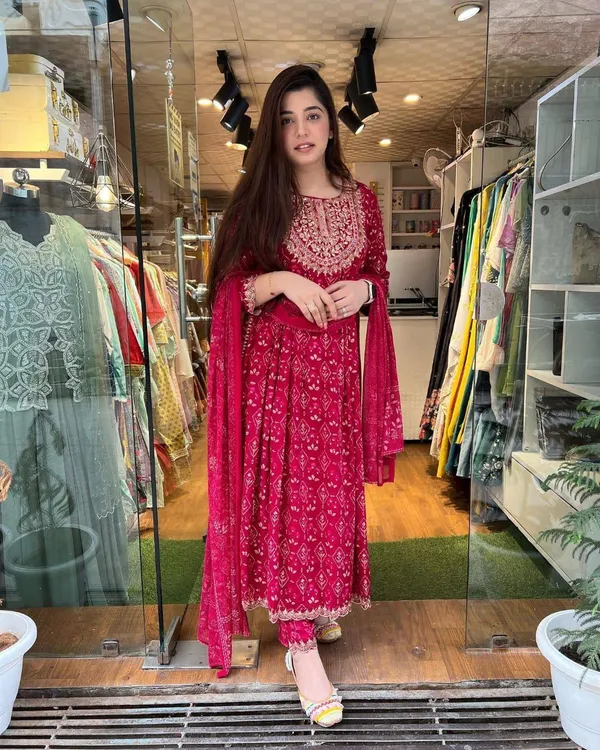 New_Beautiful_Machine_Embroidered_Printed_Kurta