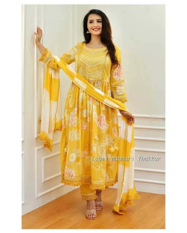 Indian_Women_Rayon_Anarkali_Kurti,_Pant_With_Dupatta_Dress_Set.