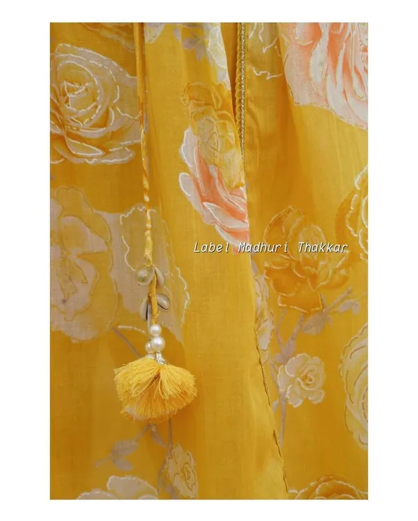 Indian_Women_Rayon_Anarkali_Kurti,_Pant_With_Dupatta_Dress_Set.