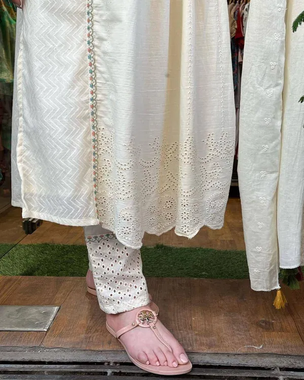 White_Color_Embroidery_Work_Cotton_Fabric_Anarkali_Kurti_Pant_With_Dupatta,_Partywear_Wedding_Girls_Dress
