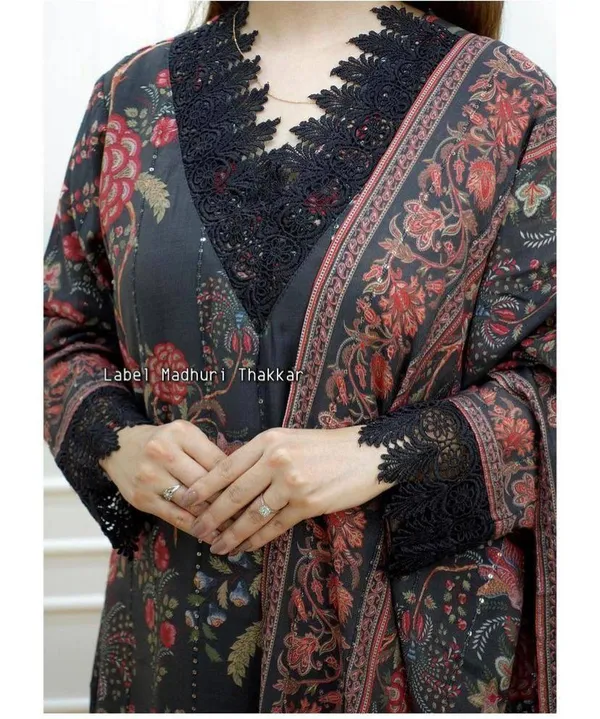 Featuring_Ivory_Indian_Suit_which_is_beautifully_decorated_with_digital_prints