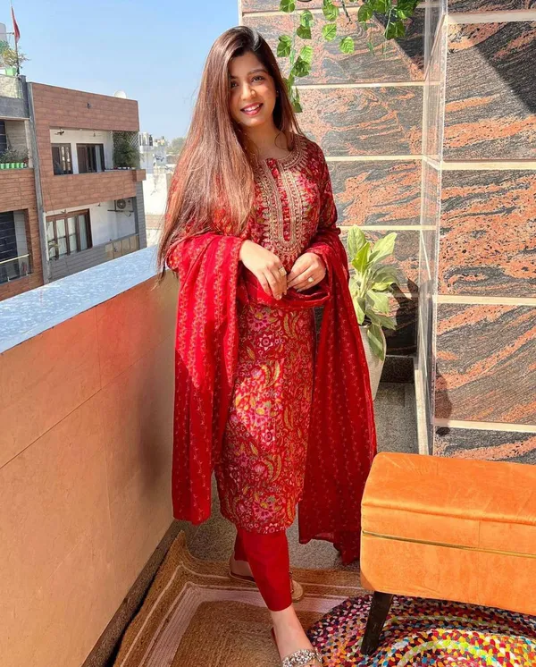 Red_Beautiful_Jaipur_Printed_Kurti_Dupatta_Set