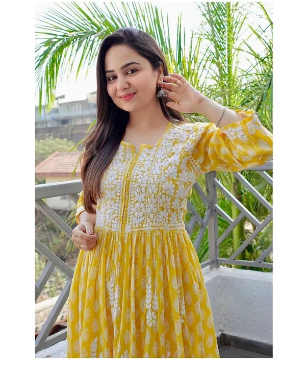 Beautiful_Women_Pink_Chikankari_Gown_for_Wedding_and_Party_wear