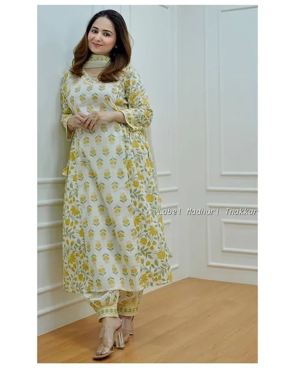 Complete_Stitched_Wedding_Traditional/Birthday/Party_Wear_Special_Cotton_Anarkali_Salwar_Kurti_Pant_And_Dupatta