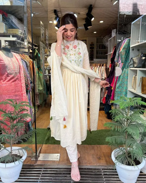 Gupta_Fashion_Cotton_Embroidered_Kurta_Pant_and_Dupatta_Set_for_Women