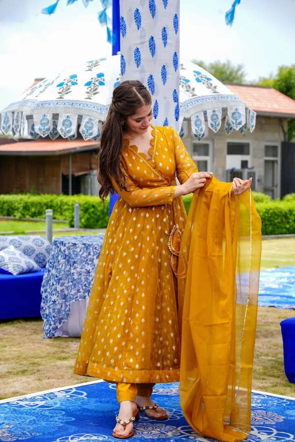 Mustard_Orange_Organza_Suit_Set