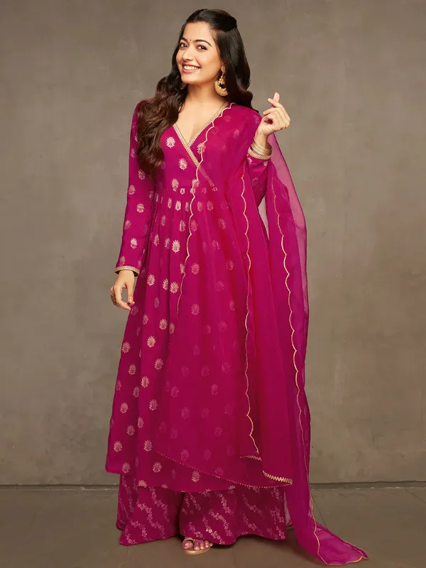 Rashmika_Pink_Suit_Plaza_Set