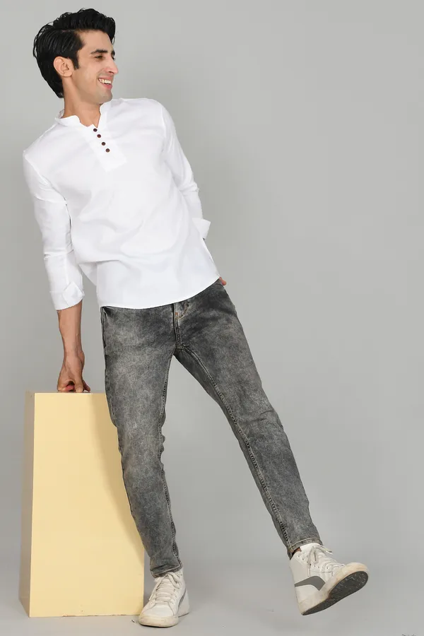 Men_Solid_Straight_Kurta_(White)