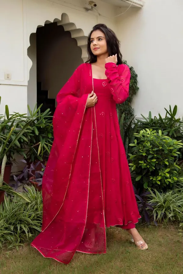 Georgette_with_Complete_Linning_Gown