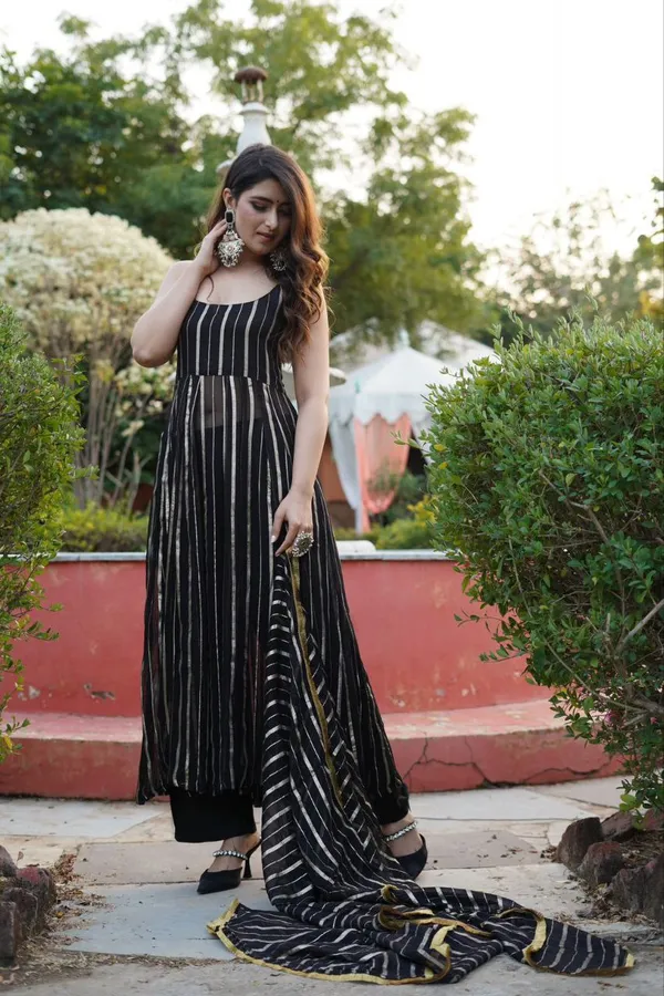 Goergette_Black_Anarkali_Set