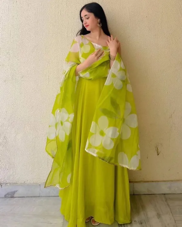 Beautiful_Solid_Gown_with_printed_dupatta