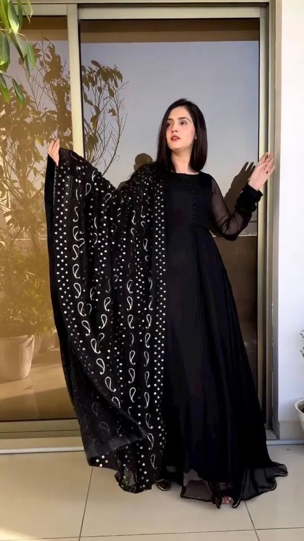 Bollywood_Style_Designer_Anarkali_Gown