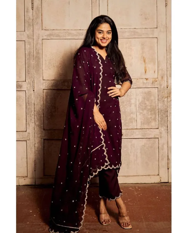 Traditional_Embroidery_Work_3_pcs_Set