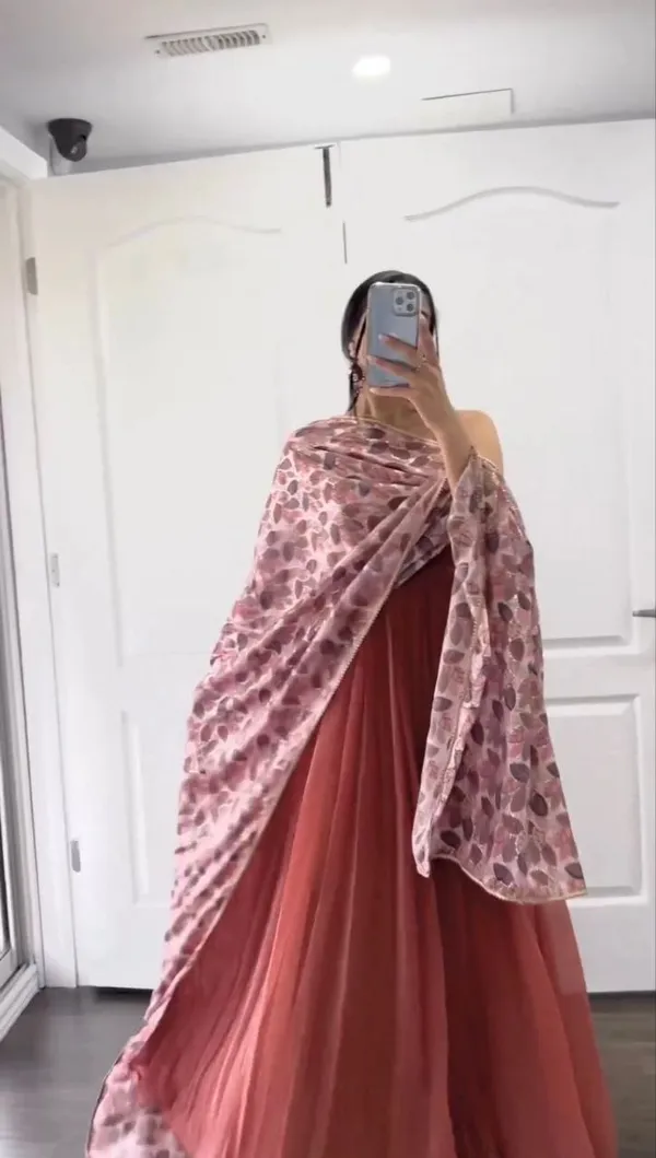 Georgette_Anarkali_Gown_With_kalamkari_Dupptta