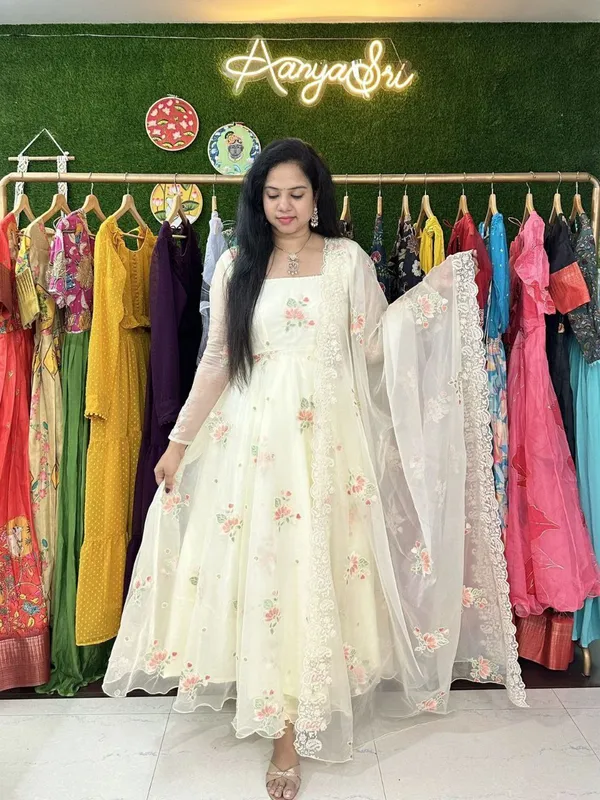 The_Pretty_White_Embroidered_Organza_Dress