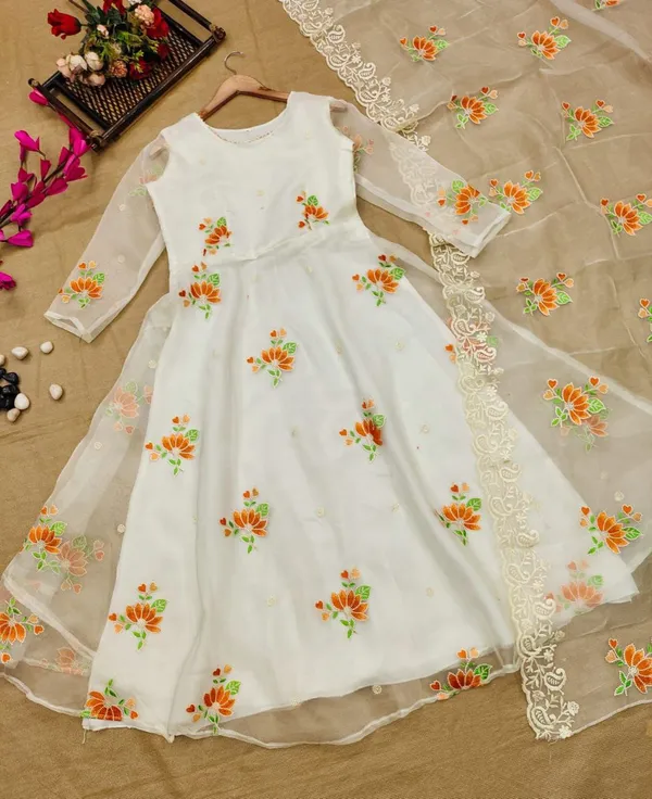 The_Pretty_White_Embroidered_Organza_Dress