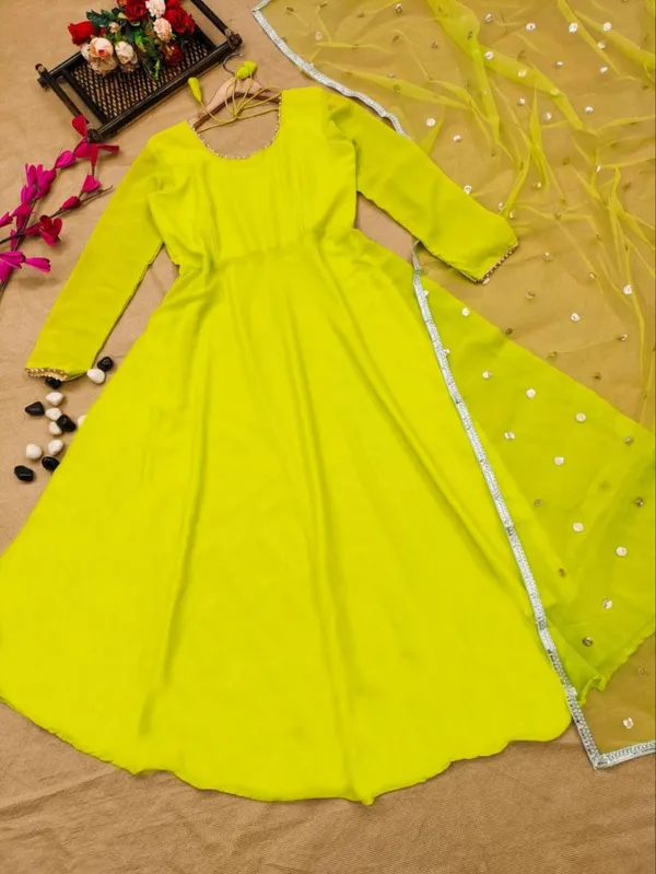 Organza_Women_Kurta_And_Dupatta_set_(Parrot_Green)