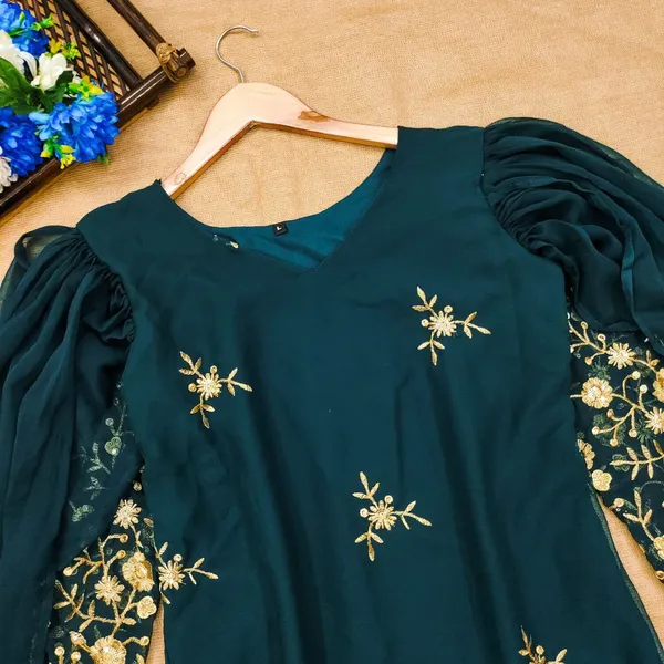 Green_Top_with_Embroidered_Silk_Pant