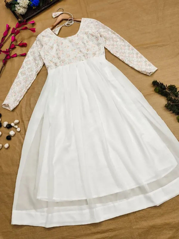 Georgette_Stitched_Anarkali_Gown__(White)