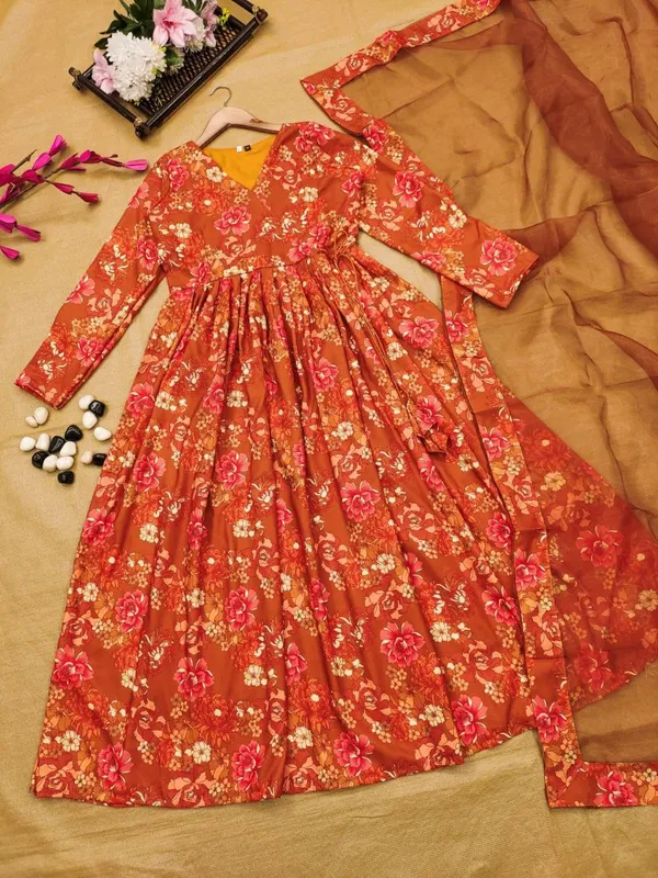 SANTORI_FLORAL_PRINT_SUIT_SET
