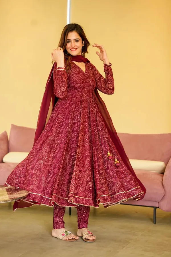 Wedding_Party_Wear_Women_Anarkali_Gown_Pant_&_Dupatta