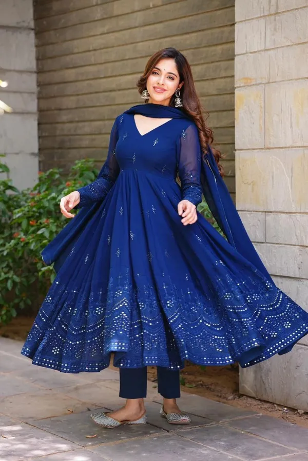 Pure_Silk_Blend_Women_Kurta_And_Dupatta_Set_(Blue)