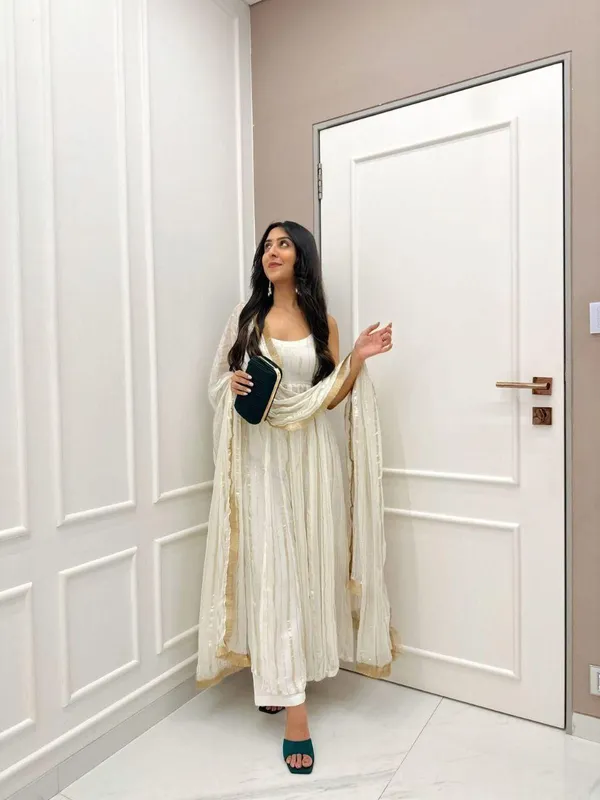 Embroidered_Georgette_Flared_Gown