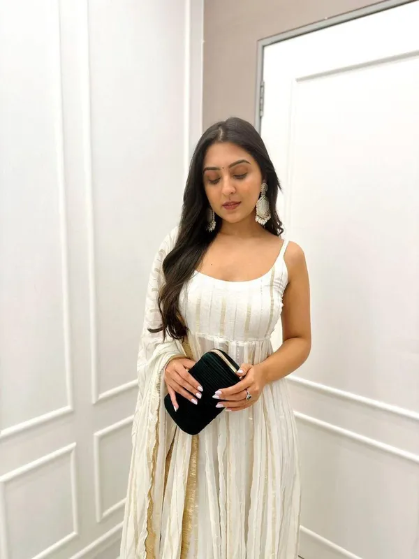 Embroidered_Georgette_Flared_Gown