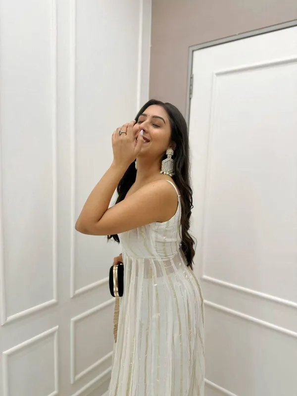 Embroidered_Georgette_Flared_Gown