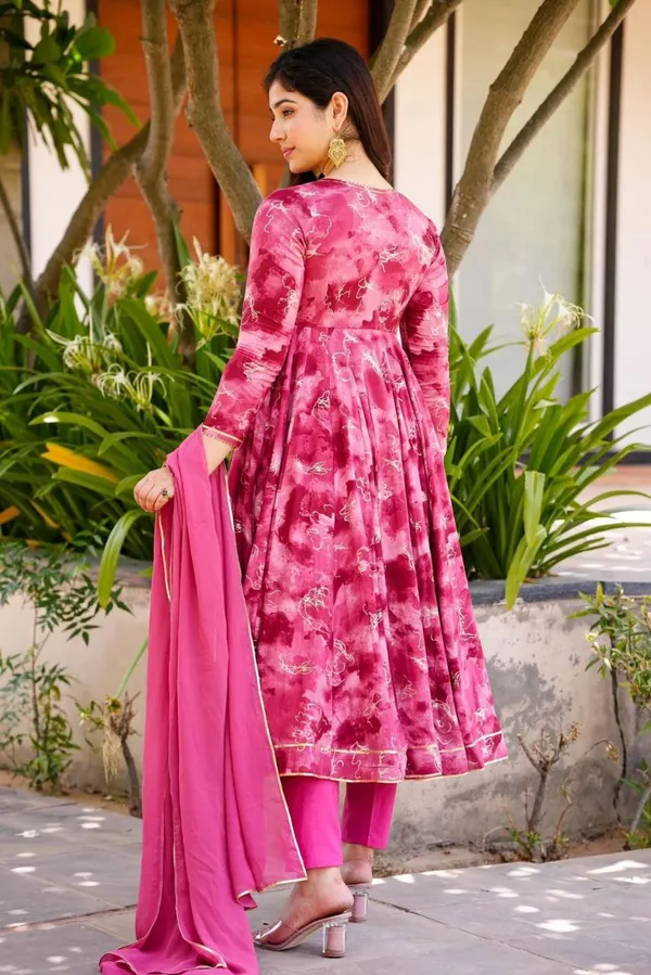 Indian_Readymade_Partywear_Floral_Gown_Dupatta