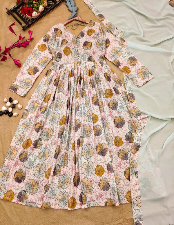 White_Gown_With_Dupatta
