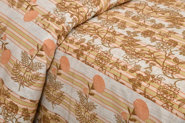 320_TC_King_Size_Premium_100%_Cotton_Flat_Bedsheet_With_Two_Pillow_Covers_(108x108_Inches)