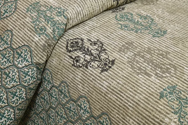 320_TC_Traditional_Floral_Pure_100%_Cotton_King_Size_Flat_BedSheet_(108x108_Inches)