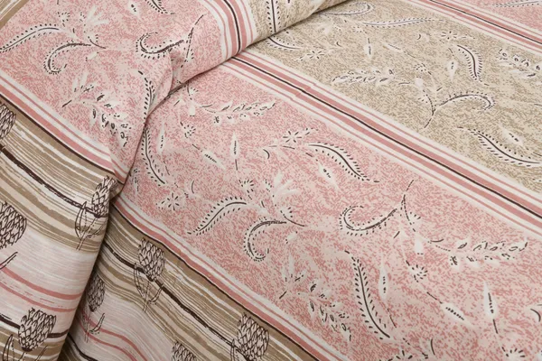 320_TC_Traditional_Floral_Pure_100%_Cotton_King_Size__Fitted_and_Flat_BedSheet(80x76_Inches)