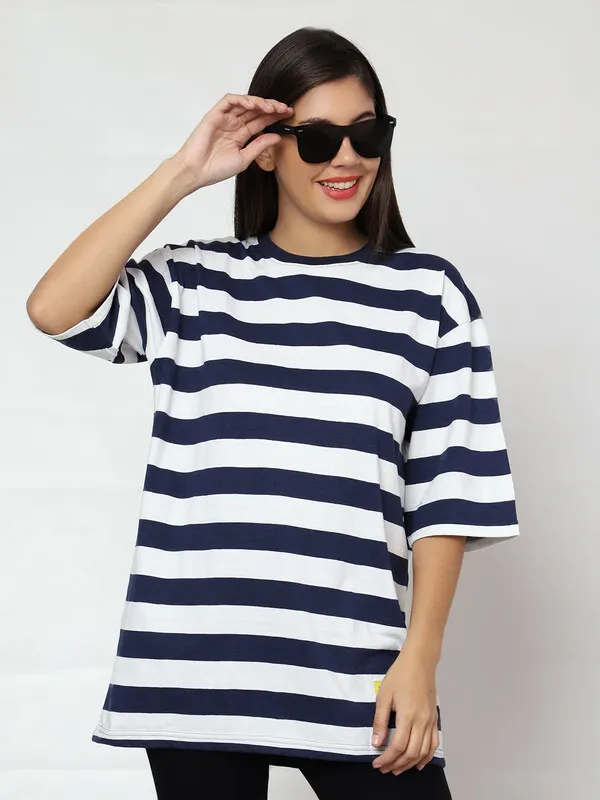 Oversize_Women_Round_Neck_Tshirt