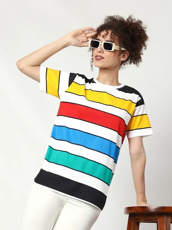 Lauren_Adams_Round_Neck_Multicolor_All_over_Printed_T-shirt_for_Women