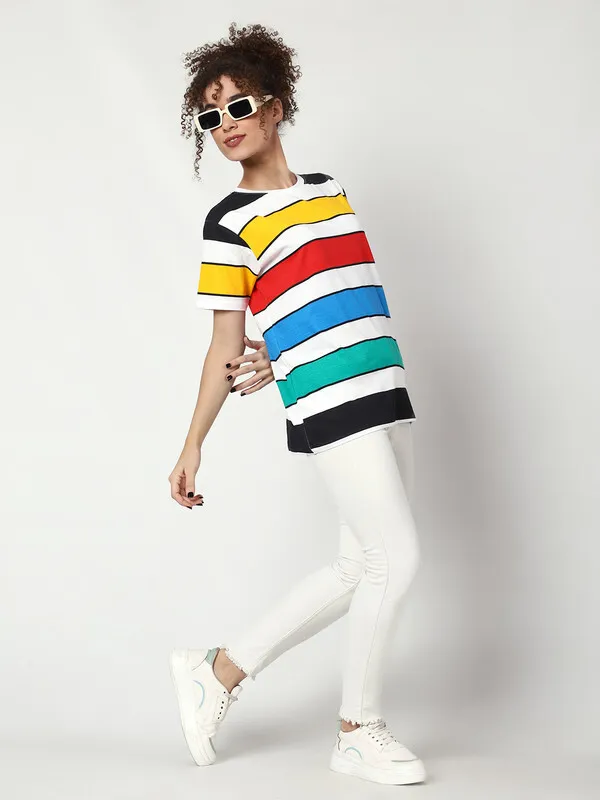 Lauren_Adams_Round_Neck_Multicolor_All_over_Printed_T-shirt_for_Women