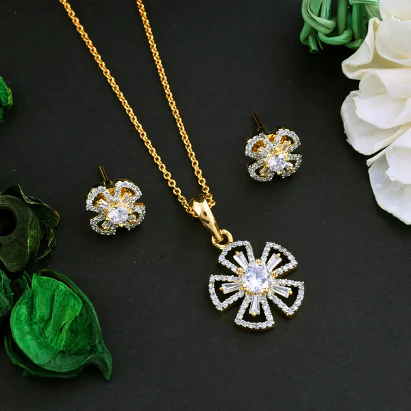 SHILLYN Eternal Diamond Glamour Pendant Set with Chain and