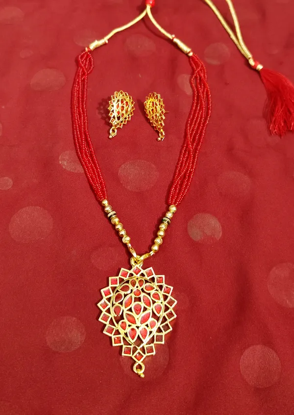 Assamese_Traditional_Gold_Plated_Red_Meenakari_Dugdugi_Tassel_Jewellery_Set_For_Women_&_Girls