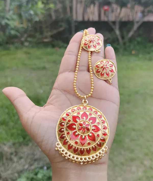 Assamese_Traditional_gold_plated_Red_Meenakari_Japi_chain_jewellery_set_for_women_&_girls