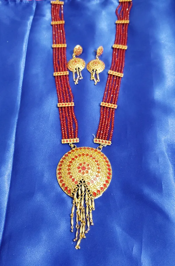 Copper_Based_Assamese_Traditional_Gold_Plated_Red_Colour_Meenakari_Japi_Tassel_Jewellery_Set_For_Women_Girls
