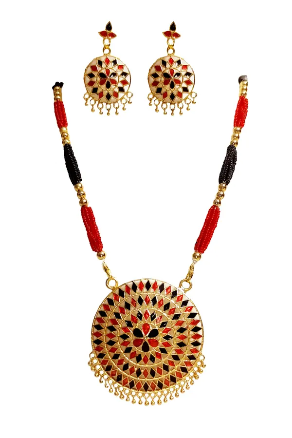 Assamese_Traditional_Gold_Plated_Double_Naka_Red_Black_Meenkari_Japi_Tassel_Jewellery_Set_For_Women_&_Girls