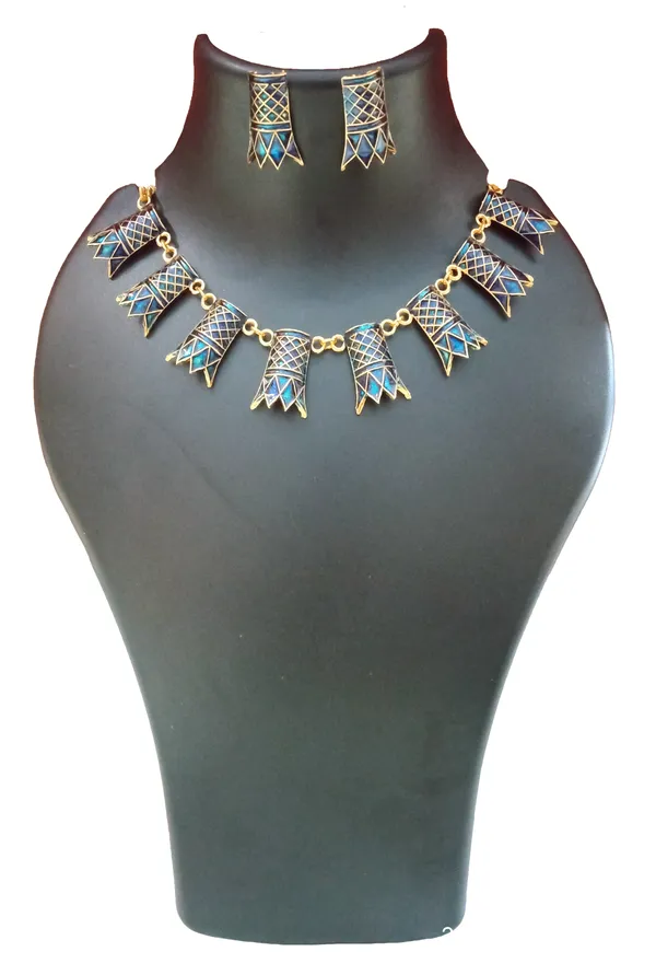 Assamese_Traditional_Copper_Based_Gold_Plated_Blue_Meenakari_Thuriya_Design_Golpata_Necklace_Set_For_Women