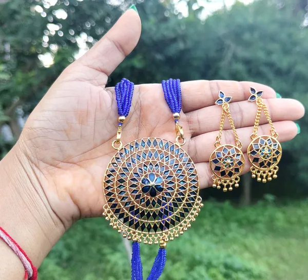 Assamese_Traditional_Gold_Plated_Blue_Colour_Double_Naka_Meenakari_Japi_Tassel_Jewellery_Set_For_Women